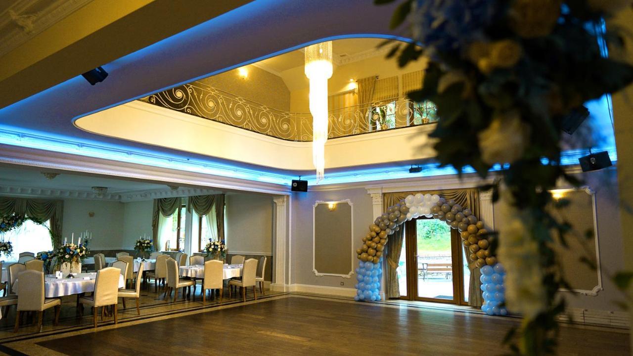 Hotel Krysztalowy Dworek Zbychowo Zewnętrze zdjęcie
