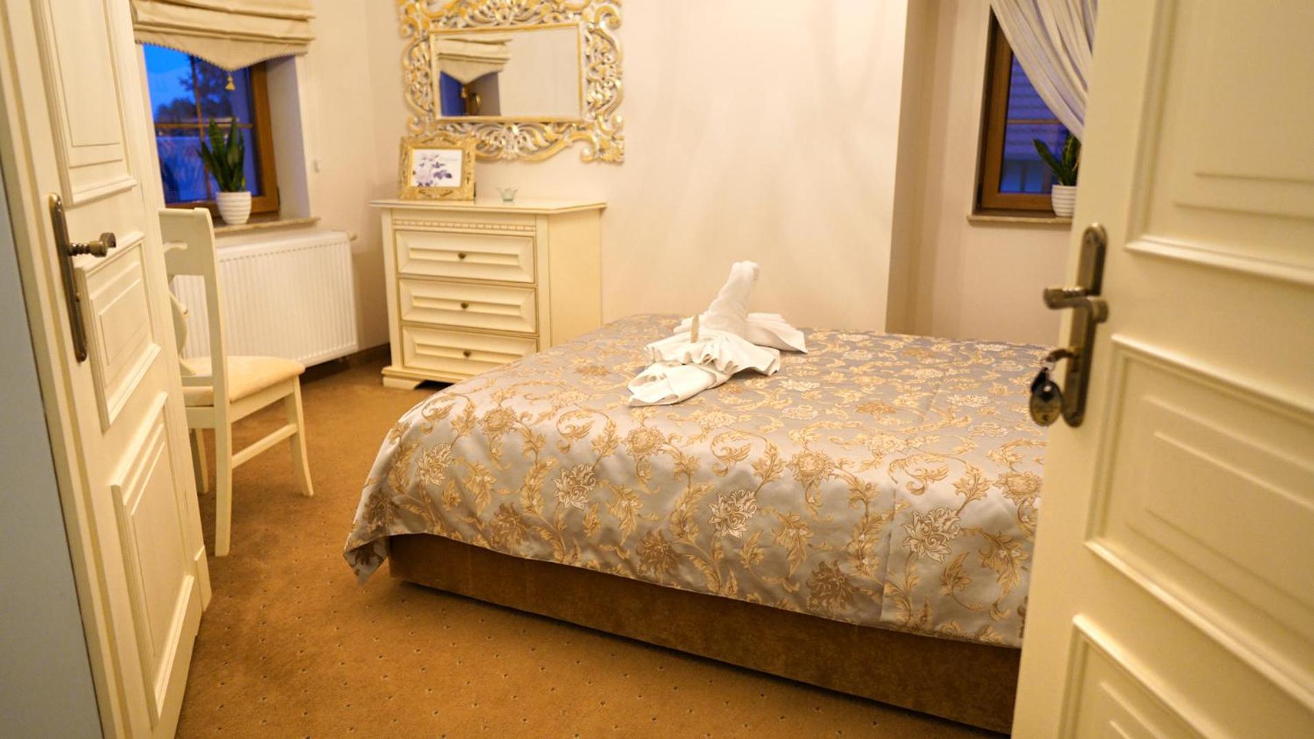 Hotel Krysztalowy Dworek Zbychowo Zewnętrze zdjęcie